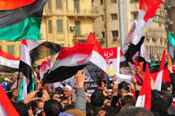 دراسة بحرينية: الربيع العربي أمام انتهازية أمريكا..مصر والبحرين نموذجان