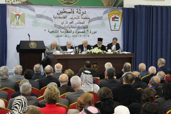 الزعنون خلال جلسة المركزي يطالب بمراجعة كافة التزامات السلطة الوطنية الفلسطينية تجاه الاحتلال