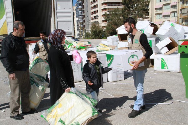 الحملة الوطنية السعودية تغطي اللاجئين السوريين في العاصمة اللبنانية بيروت وتصل للمحطة 76 من مشروع شقيقي دفئك هدفي