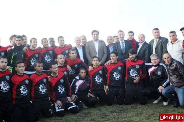 الهنداوي مبعوث الأمين العام للأمم المتحدة في زيارة لعميد الأندية الفلسطينية