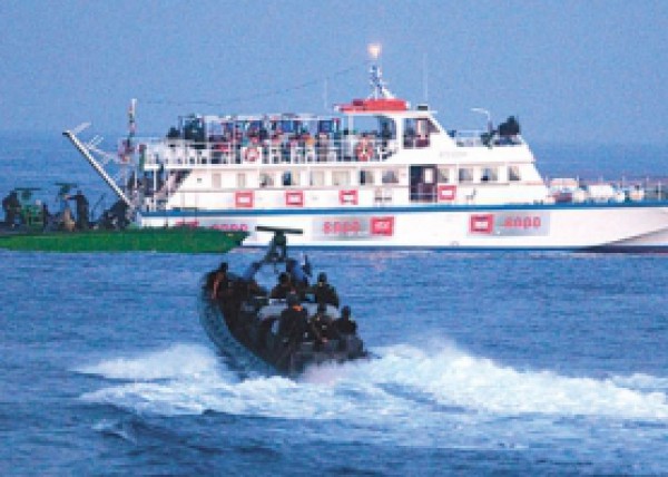 مليار دولار تعويضات لأسر الضحايا وتخفيف حصار غزة مقابل إغلاق ملف "سفينة مرمرة"