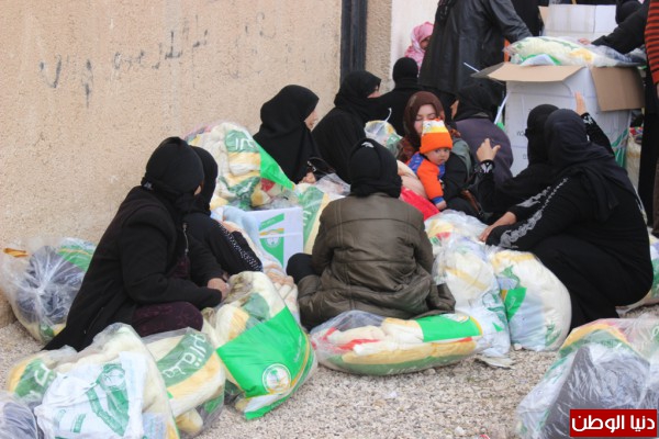 الحملة الوطنية السعودية تستكمل توزيع مستلزمات وكسوة الشتاء على ما يقارب 600 اسرة سورية في مدينة المفرق الاردنية