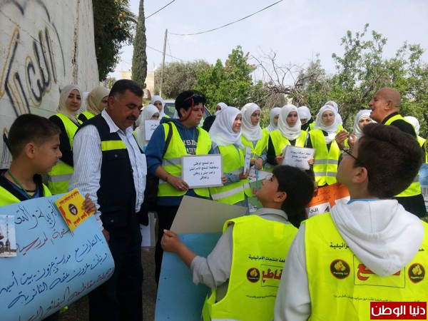 حملة مقاطعة للبضائع الاسرائيلية في عزون عتمة تحت شعار اللي بحب فلسطين ... بقاطع المحتلين