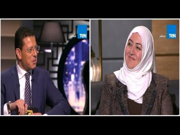 مذيع ten لـ"صحفية سورية" : أنتي وردة الاستوديو