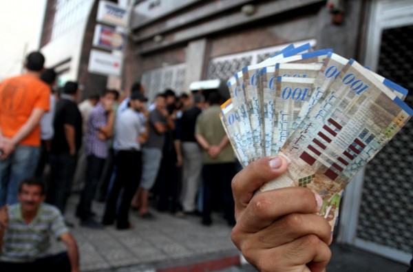 الكيالي: 40% من راتب فبراير لموظفي غزة الاثنين