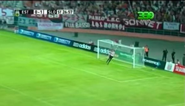 لاعب يسجل هدف فائق الروعة فى الدورى الأرجنتينى