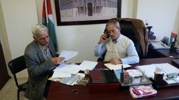 رئيس بلدية الكفريات عبد الغني مرشد يناقش اضرار الجدار