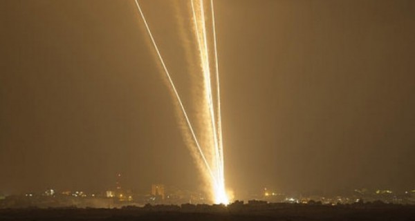 الاحتلال يزعم إطلاق صواريخ تجريبية من غزة باتجاه البحر