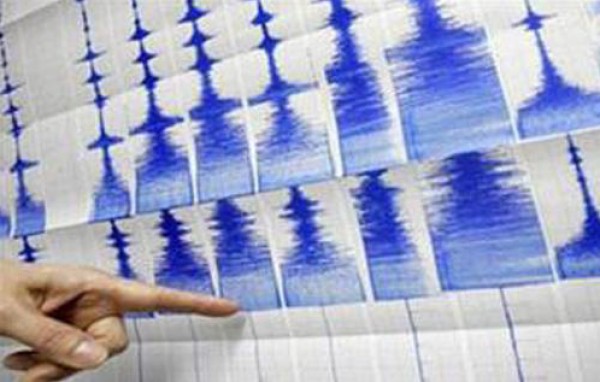 زلزال بقوة 5.8 درجة يضرب شرق إندونيسيا