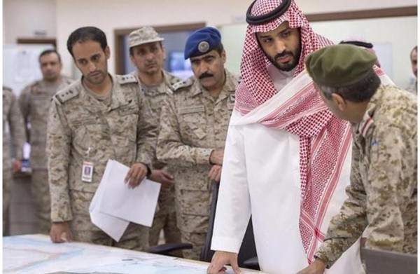 كاتب إسرائيلي: محمد بن سلمان سياسي يقود معركة السعودية باليمن