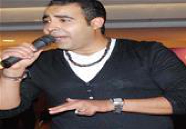 تامر امين يوضح حقيقة اعتزال غادة عبد الرازق على الهواء