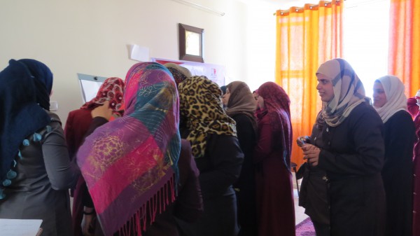 الأبحاث والاستشارات القانونية للمرأة يباشر بتنفيذ جلسات الدعم النفسي والاجتماعي للنساء المعنفات