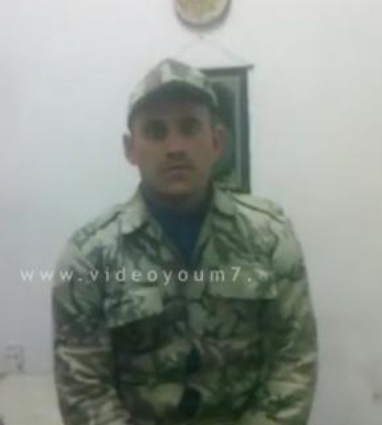 رواد فيس بوك يتداولون فيديو لمجند مصرى يقلد تلاوة الشيخ محمد رفعت