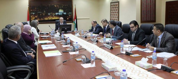 أعضاء الحكومة الى غزة الأحد : قرارات حكومية هامة خاصة بالموظفين