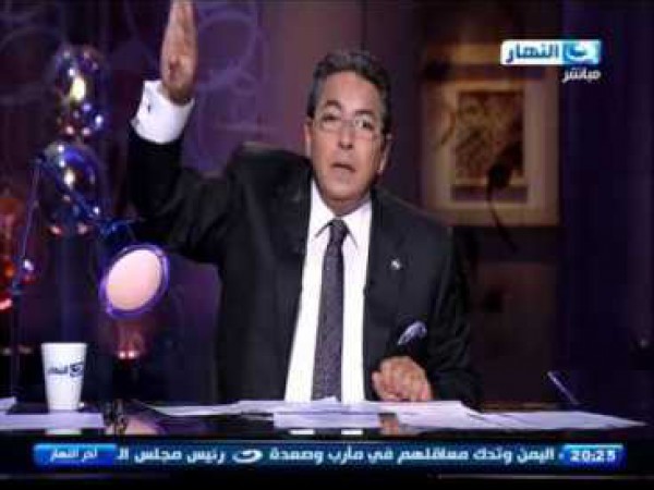 محمود سعد عن دعوات خلع الحجاب : الناس مش ناقصة تشتت