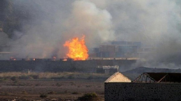 طائرات عاصفة الحزم تشن 5 غارات على معسكر للحوثيين بمأرب