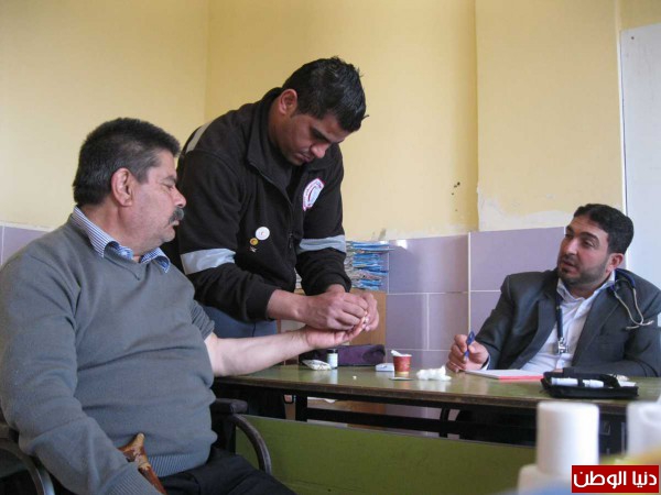 الهلال الأحمر يواصل تنفيذ الأيام الطبية المجانية في محافظة قلقيلية