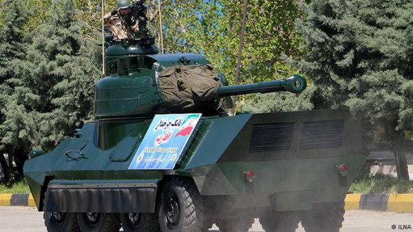 صور لأسلحة الجيش الإيراني تثير السخرية