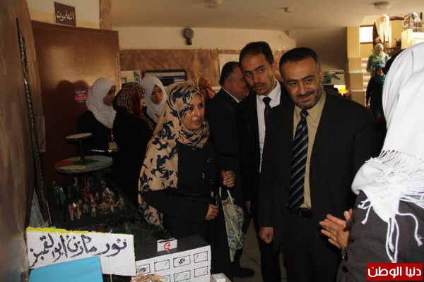الوكيل المساعد للشئون التعليمية يفتتح المعرض العلمي التكنولوجي بمديرية التربية والتعليم شرق غزة