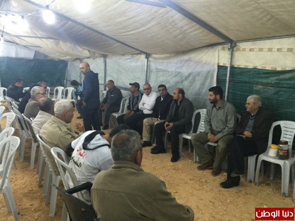 وفد الحركة الإسلامية بمشاركة النائب غنايم بزيارة تضامن لخيمة الإعتصام بكفركنا