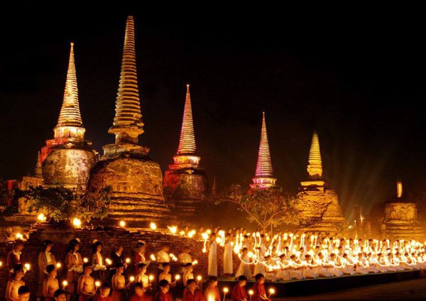 مهرجان الأضواء في تايلند