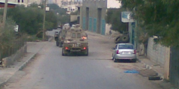 قوات الأحتلال الأسرائيلي تسير ألياتها في بلدة السيلة الحارثية غرب مدينة جنين