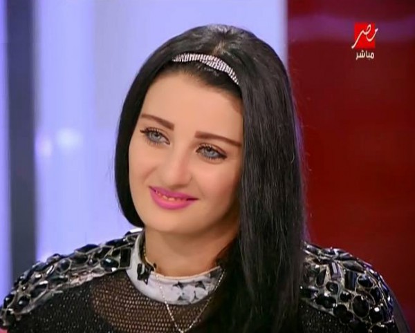 محامي صافيناز: غدًا نطعن في حبس الراقصة