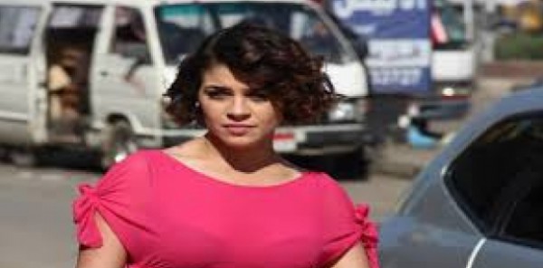 منى هلا: أرفض قهر المرأة في المجتمع الشرقي