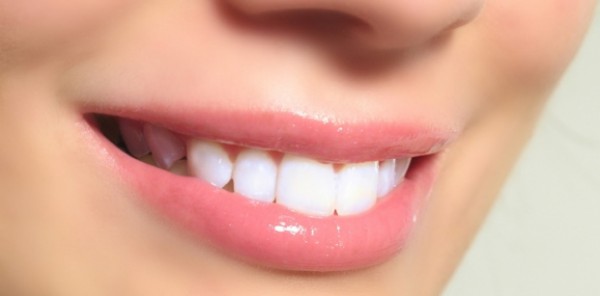 أحدث طرق علاج تشوهات الأسنان