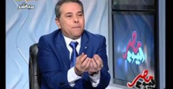 "عكاشة" لـ"أحمد آدم": "عيب اللي أنت بتعمله يا أخ"