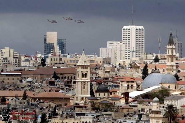 طائرات عسكرية في مساء القدس