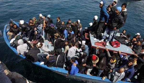 البحرية الإيطالية تنقذ 274 مهاجرا قرب ليبيا