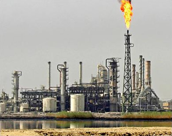 الكويت تتوقع تراجع إيراداتها النفطية بنسبة 36%