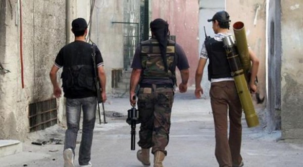 مقاتلون إسلاميون يسيطرون على قاعدة عسكرية في إدلب