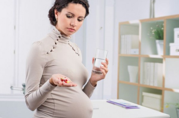 عالجي حموضة المعدة في الشهر التاسع من الحمل دون أدوية