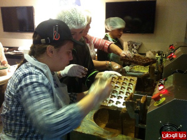 سيدات من صيدا يصنعن الشوكولا في الـ Reo Plaza