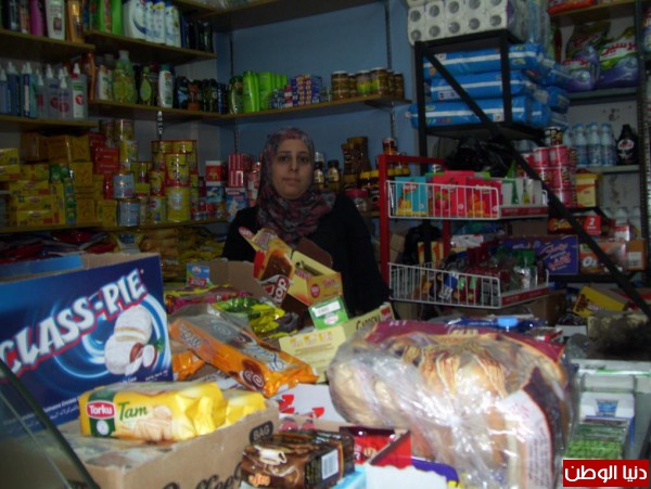الاتحاد العام للمرأة الفلسطينية يسلم ذوي المشاريع استحقاقاتهم من القرض التنموي بعين الحلـوة