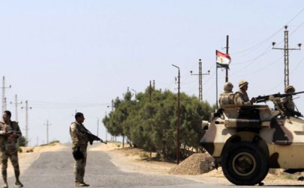 بعد أنباء عن فتح معبر رفح: استشهاد ضابط مصري واصابة 3 مجندين بتفجير دبابة جنوب العريش