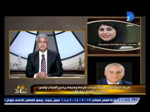 مواجهة ساخنة بين صاحبة «سيلفي الحجاب» و«الشوباشي»