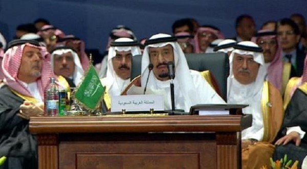 الملك سلمان يعلن عن تأسيس مركز للأعمال الإغاثية في الرياض
