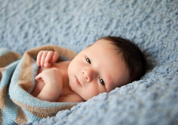 هل يشكل تأخر الولادة خطر على الجنين؟