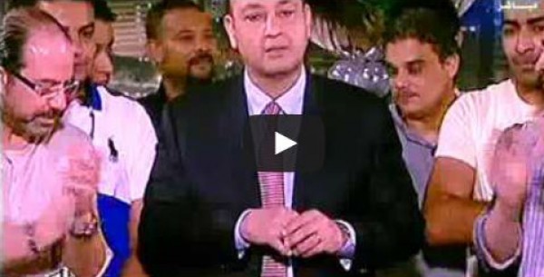 عمرو أديب يبكي لمرور 17 عام على "القاهرة اليوم"