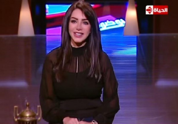 أول ظهور لزوجة الفنان يوسف الشريف " إنجى علاء "كإعلامية مع عمرو الليثى