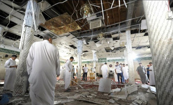 السعودية: تفاصيل التفجير الإرهابي بالقطيف ..جثة الانتحاري انشطرت نصفين
