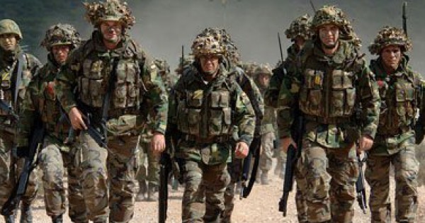 قائد قوات التحالف بأفغانستان: الناتو يأمل فى إقامة قاعدة عسكرية