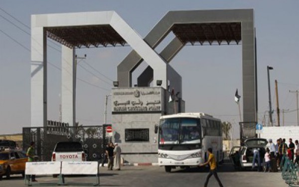 معبر رفح مفتوح لليوم الثالث على التوالي… 1073 مواطناً وصلوا غزة