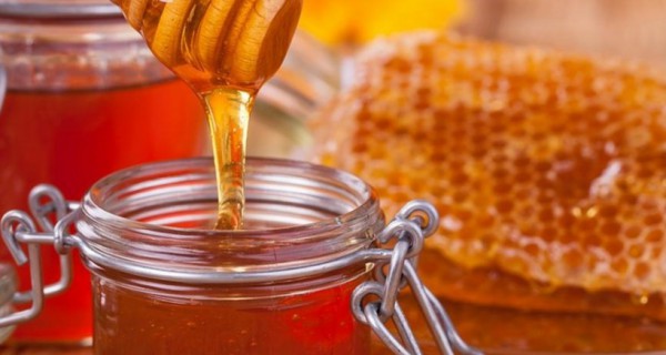 دراسة: العسل المخفف بالماء يخفض الوزن ويمد الجسم بالطاقة
