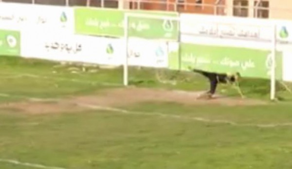 بالفيديو: لاعب غزي يسجل هدفًا خرافيًا