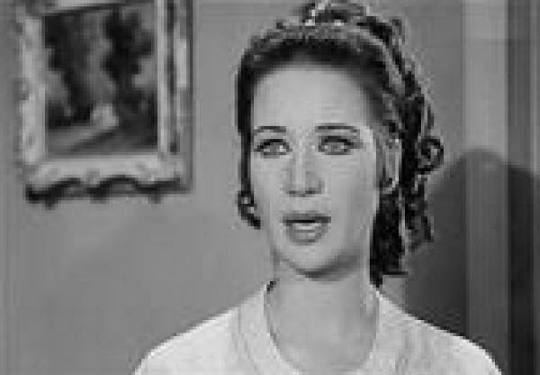 اتصال الفنانة زبيدة ثروت من غرفة العناية المركزة لإصابتها بمرض السرطان