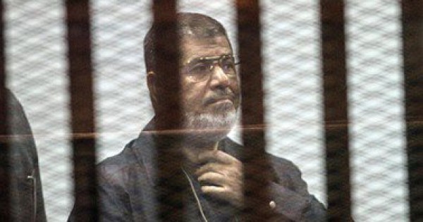أحمد موسى: مرسى وبديع يريدان التنازل عن الجنسية للهروب من الإعدام